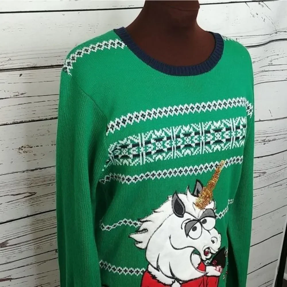 Jolly Sweater gently used